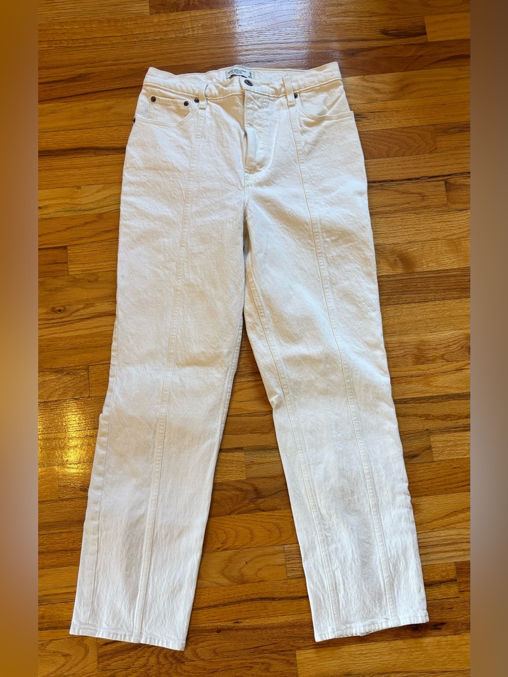 Abercrombie & Fitch White 90s Ultra High Rise Straight Jeans